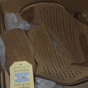 TOMS Women's Brown Perforated Ankle Booties